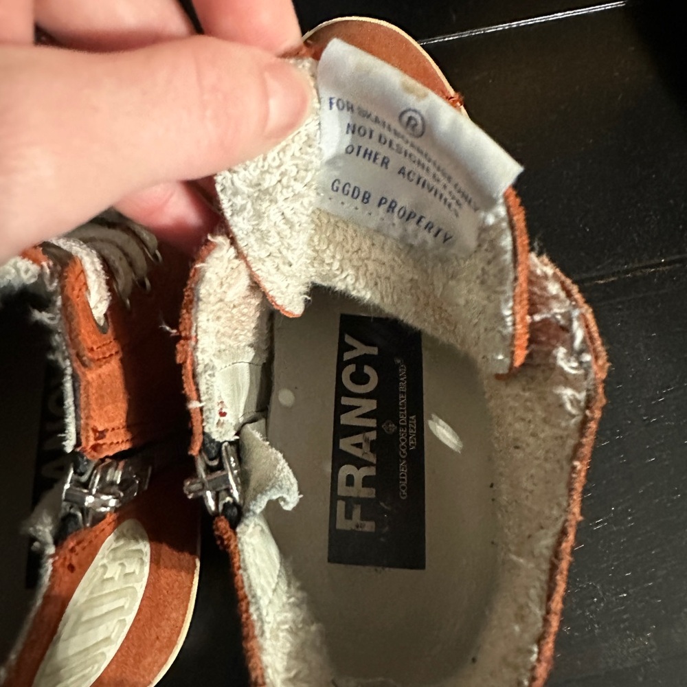 Golden goose 35 but fits like 6 - Picture 5 of 10